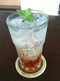 赤しそ酢のドリンク　￥500